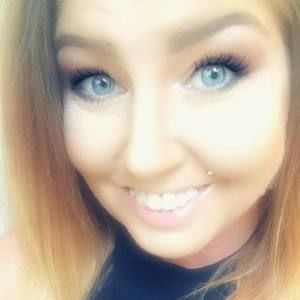 Meet your Posher, Cristina